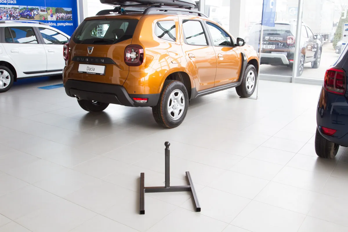 Stojak na bagażnik rowerowy - ekspozytor showroom - salon samochodowy - obrazek 14