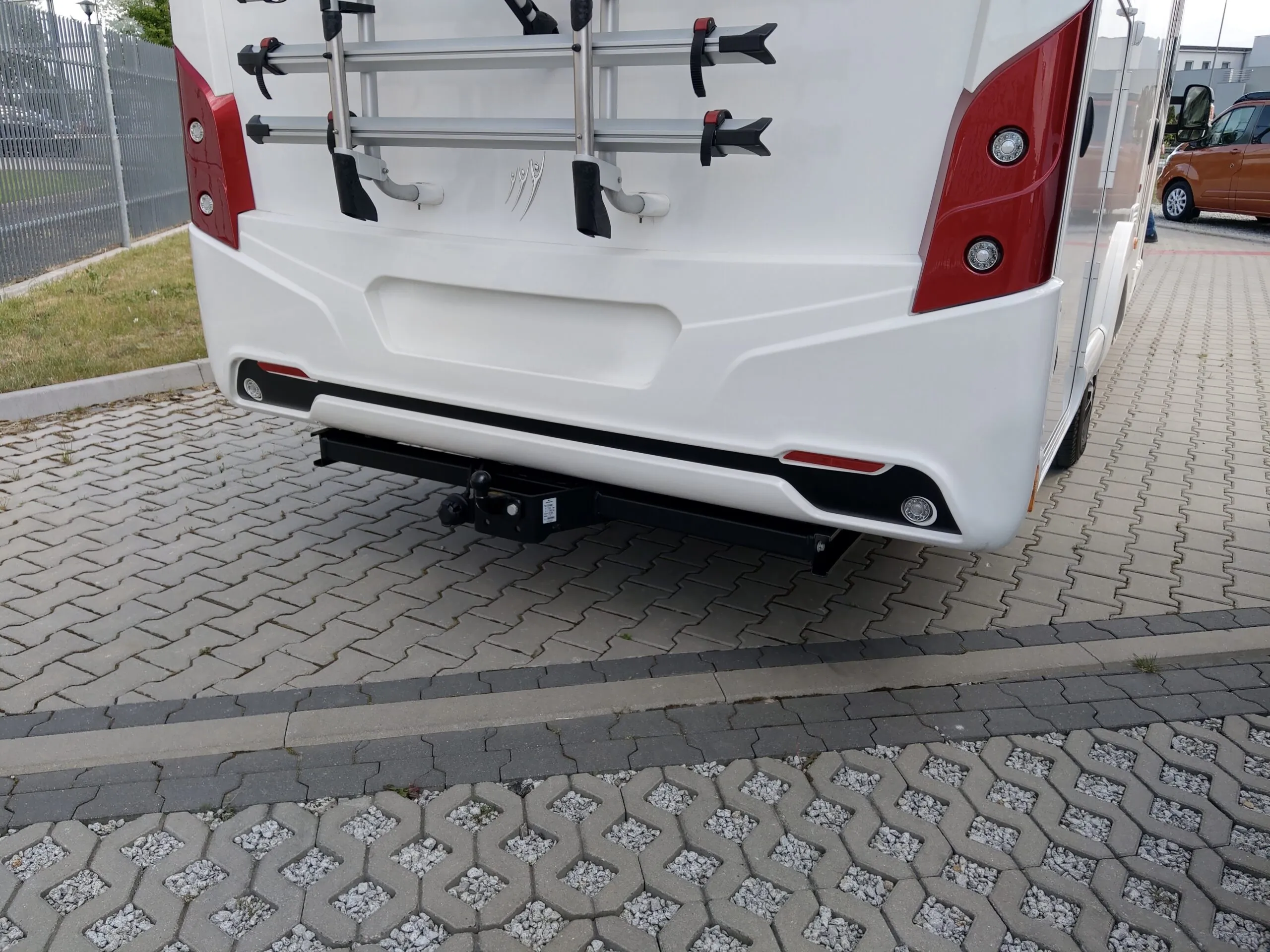 Hak do kampera Fiat Ducato od 06/2006 - do wersji ze zbiornikiem na końcu ramy - obrazek 11