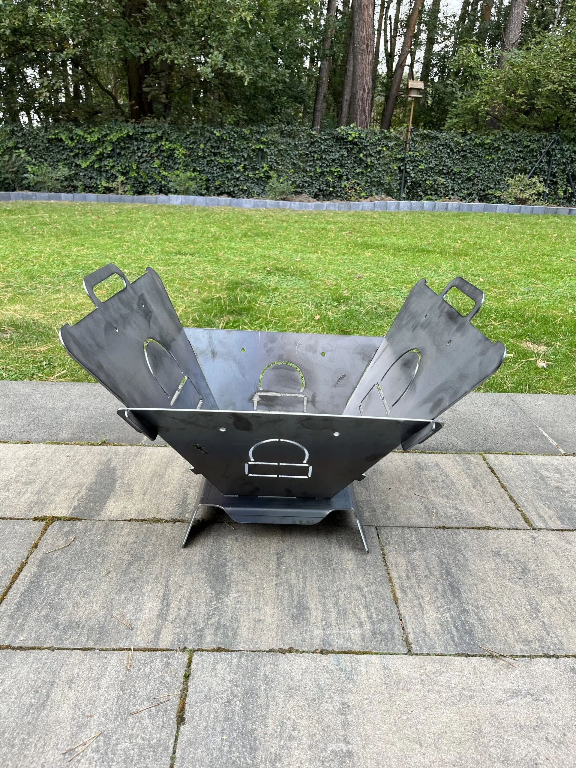 MasterBBQ #1 - składane palenisko ogrodowe z rusztem - grill i ognisko 2w1 - obrazek 4